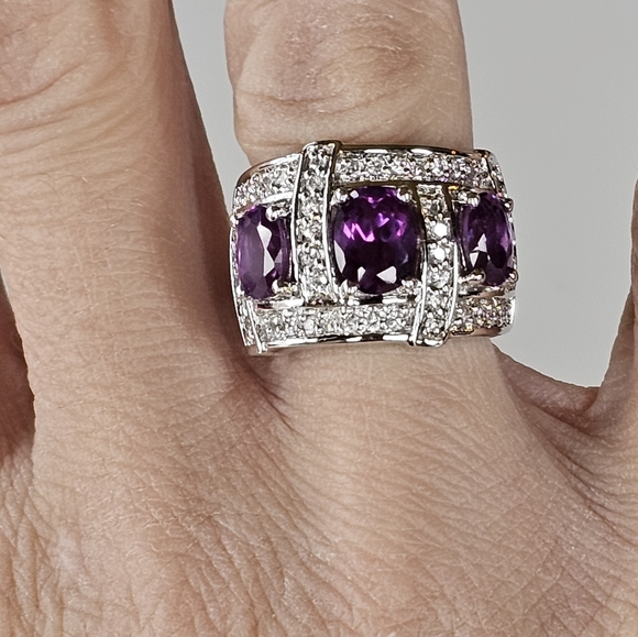 Genuine Amethyst & White Zircon Ring Sterling Silver Sz 6! 💜 - Picture 5 of 12